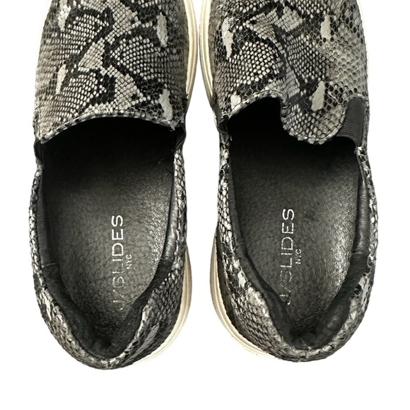 J/SLIDES Snake Skin Platform Slip On Sneakers 7 - Picture 4 of 5